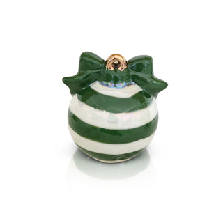 A282 Deck the Halls Green - Retired