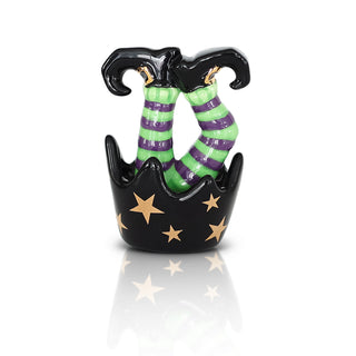 A284 Mini Witch Feet