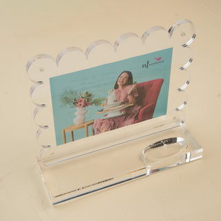 CLRO1 Clearly A-Nora-ble Scalloped Acrylic Frame