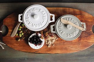 DA2320A 7Ó Rnd x3Ó H Stoneware Baker w/ Spreader Grey/White