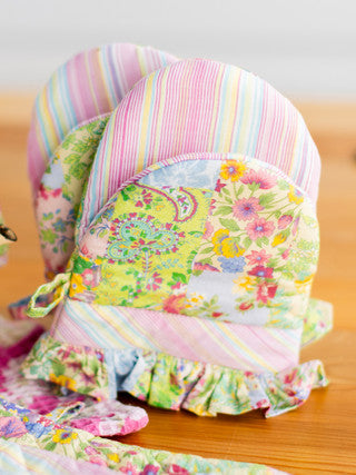 Garden Collage Pastel Mini Mitt