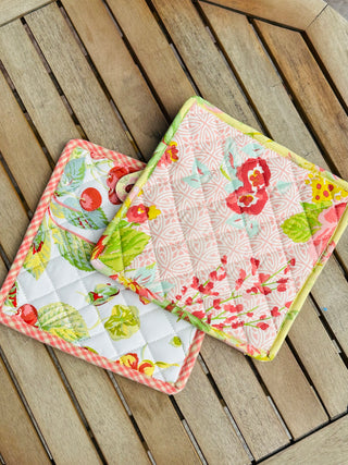 Lawn Party Patchwork Pot Holder Set