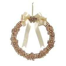 Vintage Brooch Wreath 10.5"
