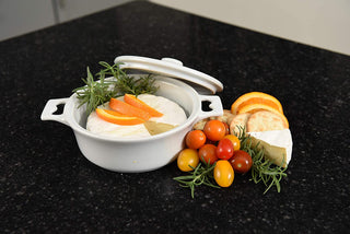 DA2320A 7Ó Rnd x3Ó H Stoneware Baker w/ Spreader Grey/White