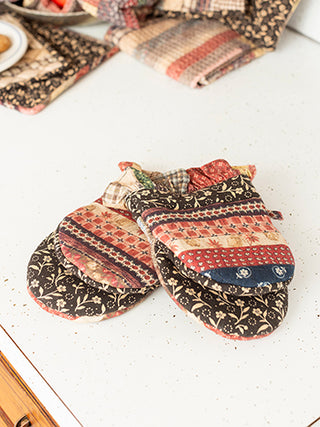 Harvest Harmony Patchwork Mini Mitt