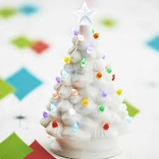 4322945 8Ó vintage lit white tree