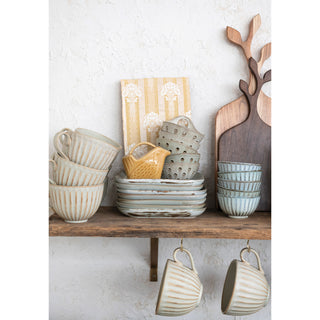 5oz Stoneware Bird Shaped Creamer (3 colors)