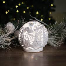 4119076 Town Scene Lighted Swirling Glitter Embossed Water Globe 6.25Ó